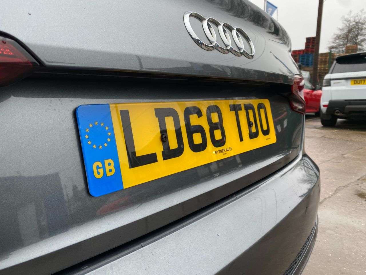 2018 AUDI A4 2018 AUDI A4