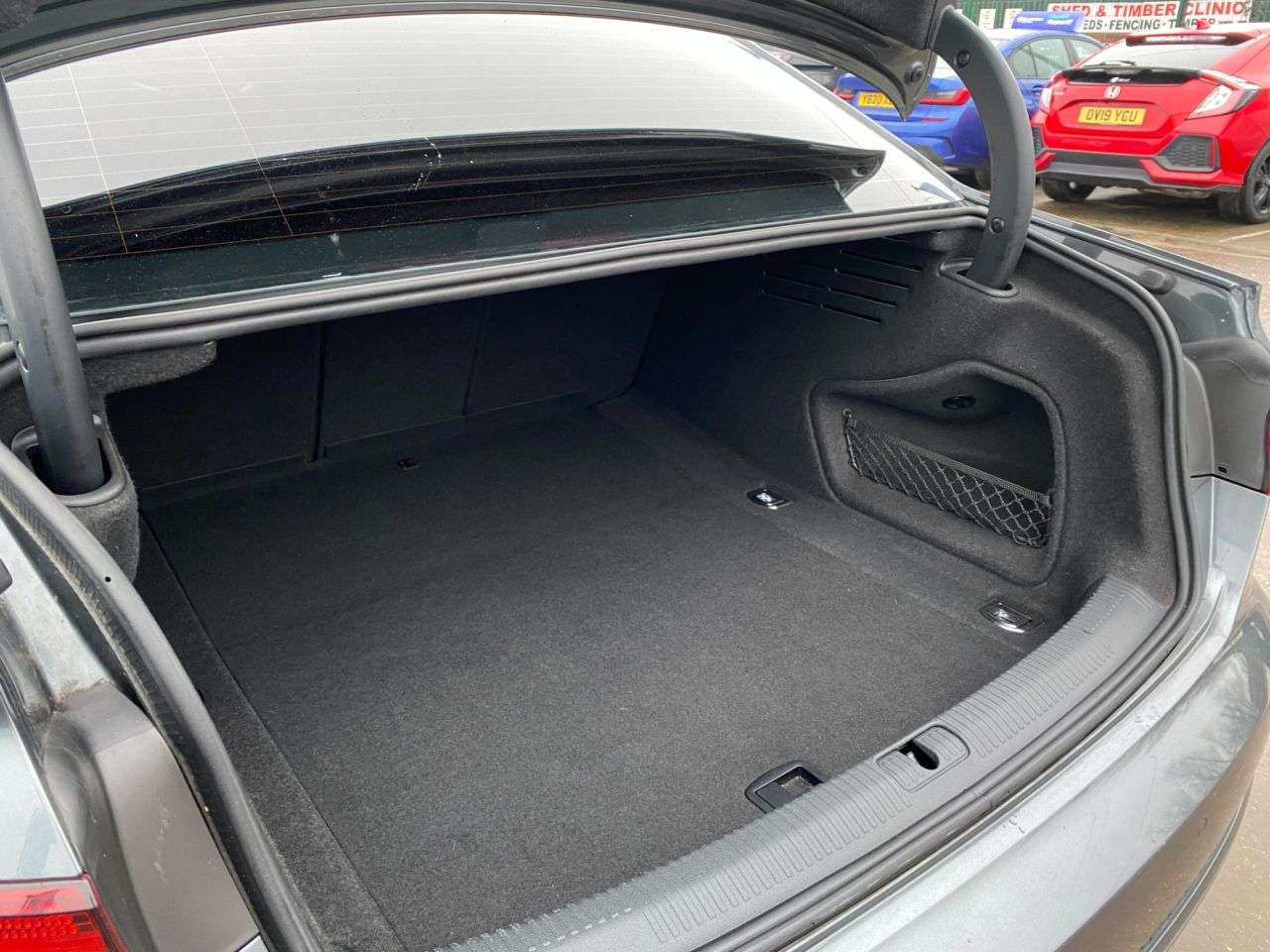 2018 AUDI A4 2018 AUDI A4