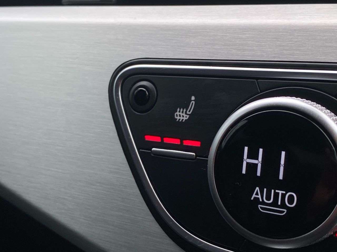 2018 AUDI A4 2018 AUDI A4