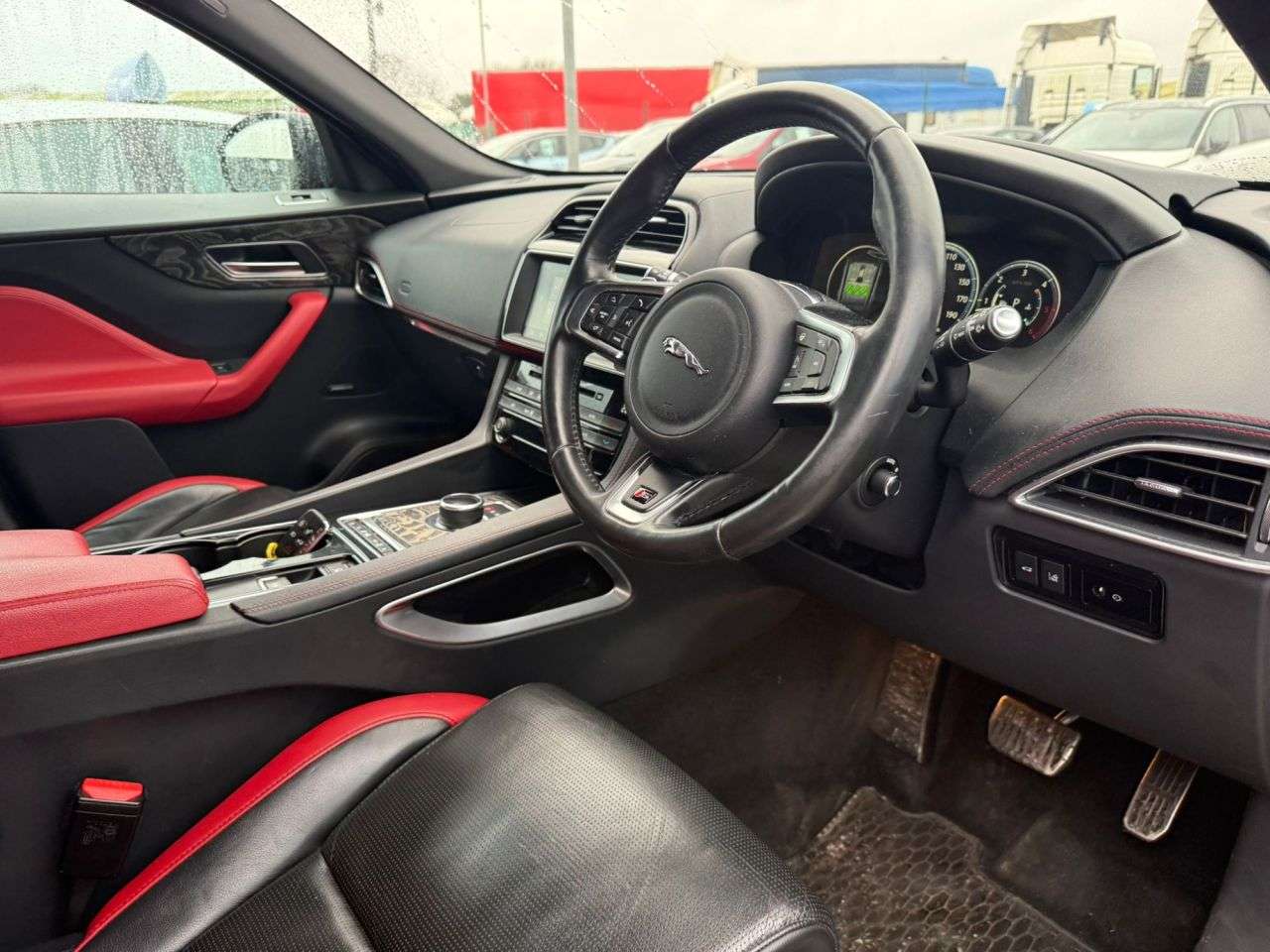 2017 JAGUAR F-PACE 2017 JAGUAR F-PACE