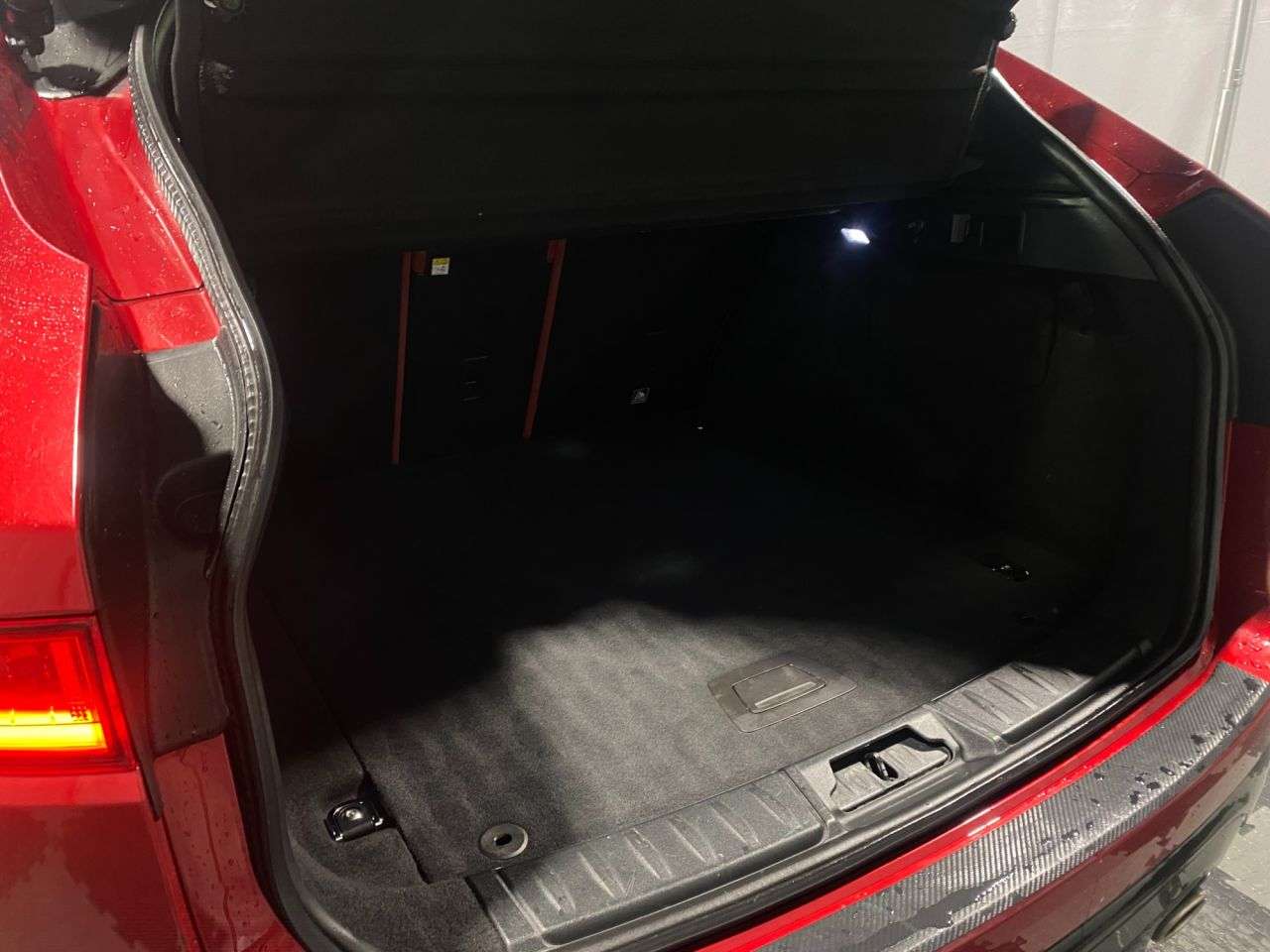 2017 JAGUAR F-PACE 2017 JAGUAR F-PACE