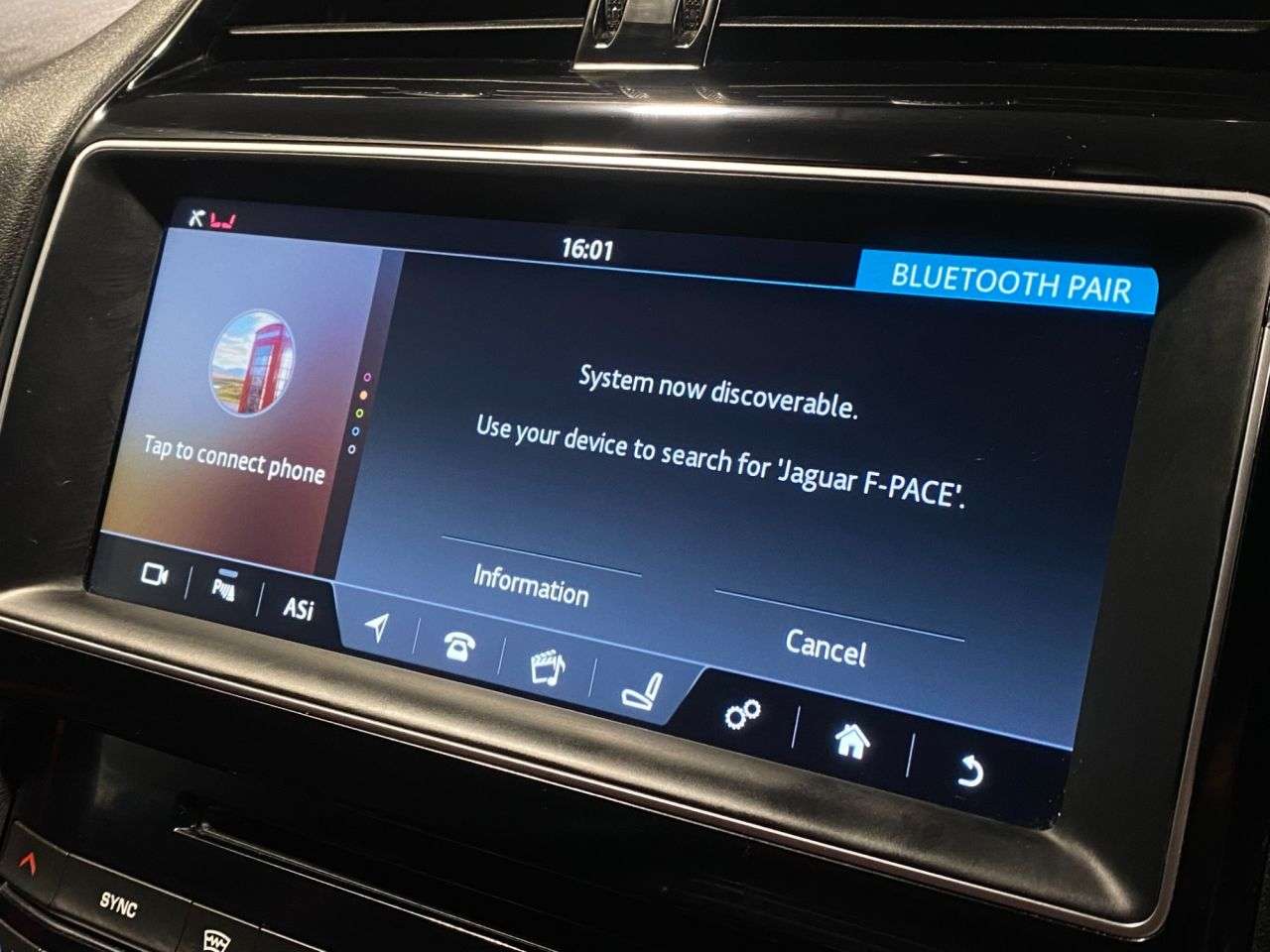 2017 JAGUAR F-PACE 2017 JAGUAR F-PACE