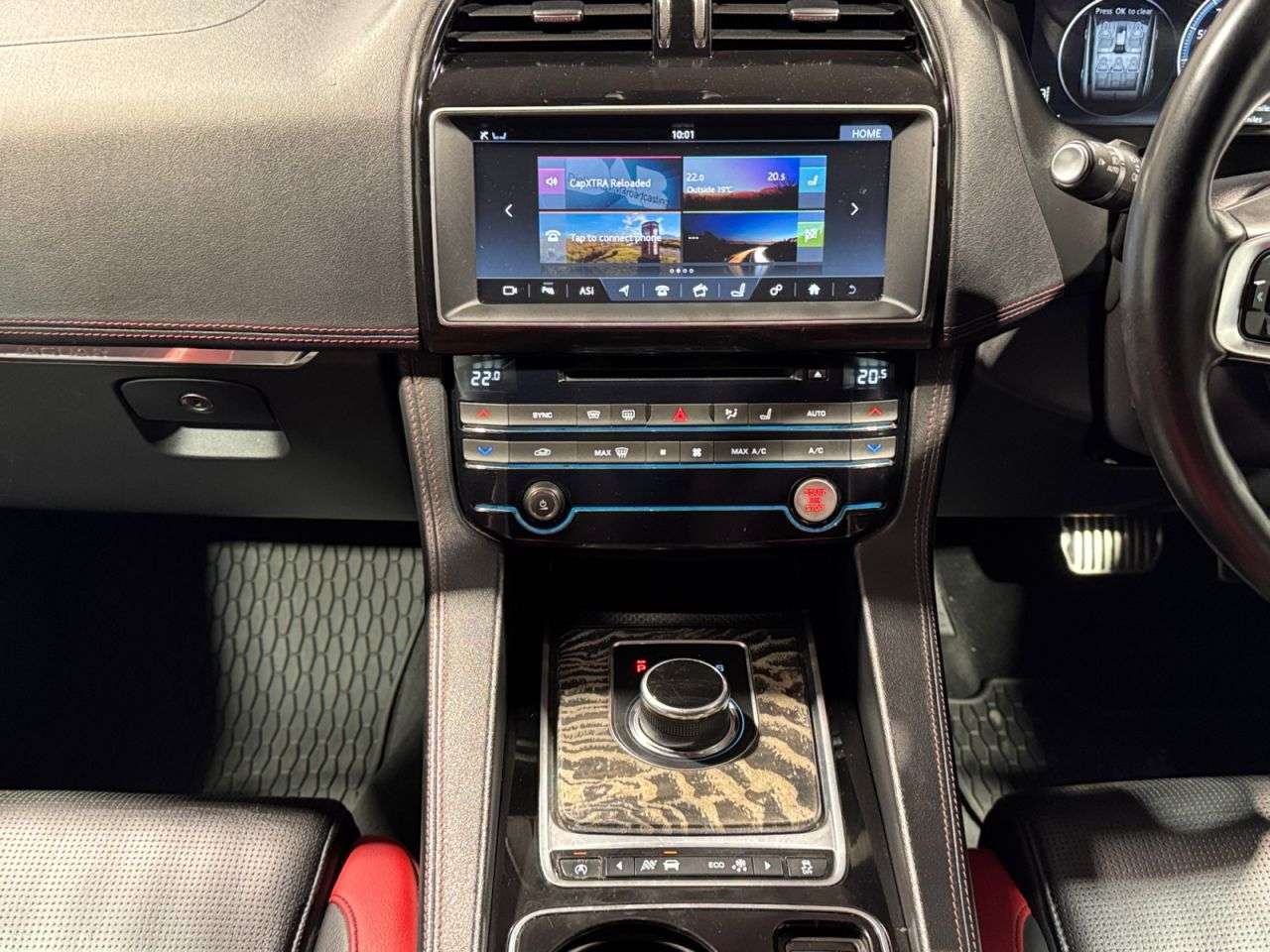 2017 JAGUAR F-PACE 2017 JAGUAR F-PACE