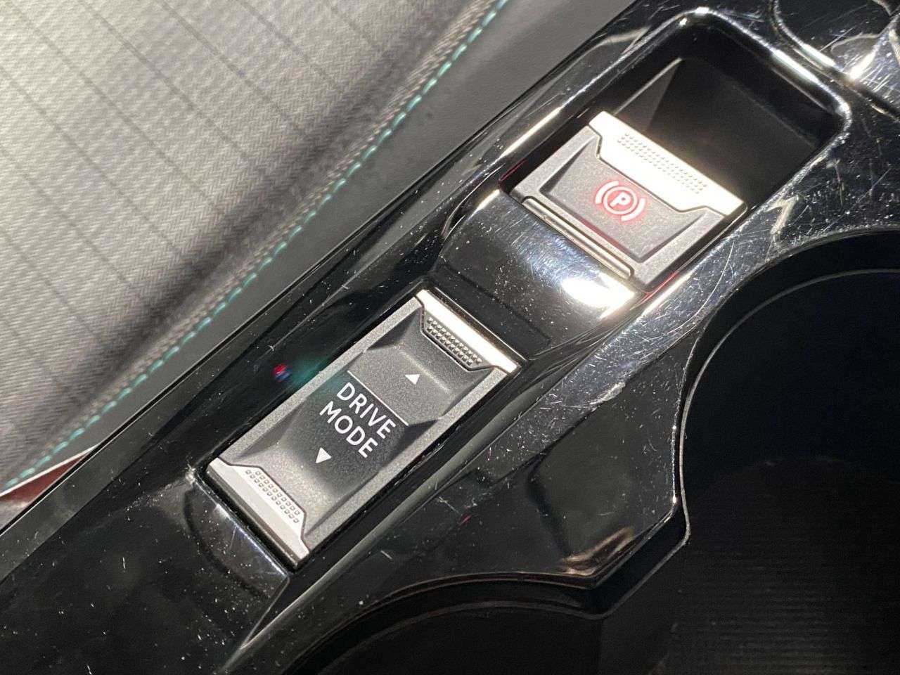 2020 PEUGEOT E-208 2020 PEUGEOT E-208