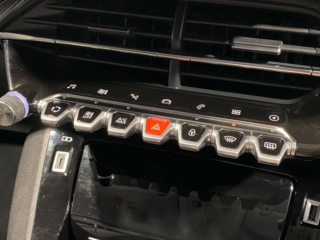 2020 PEUGEOT E-208 2020 PEUGEOT E-208