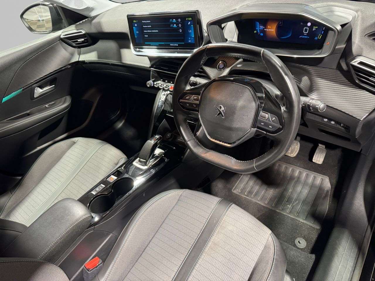 2020 PEUGEOT E-208 2020 PEUGEOT E-208