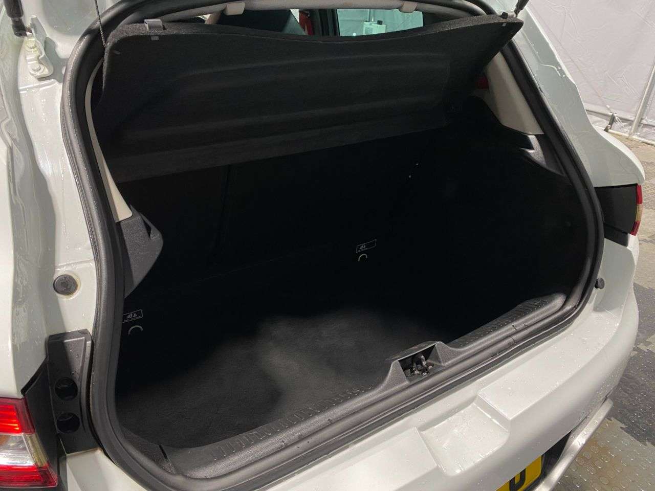 2015 RENAULT CLIO 2015 RENAULT CLIO