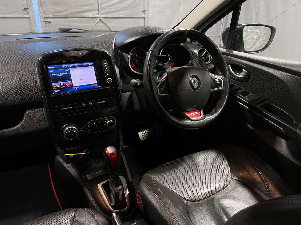 2015 RENAULT CLIO 2015 RENAULT CLIO