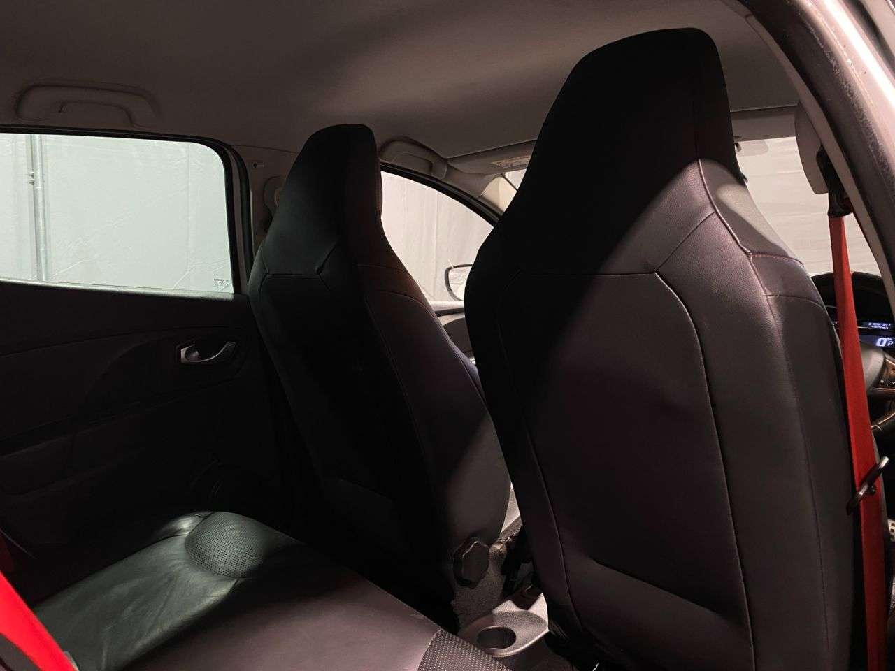 2015 RENAULT CLIO 2015 RENAULT CLIO