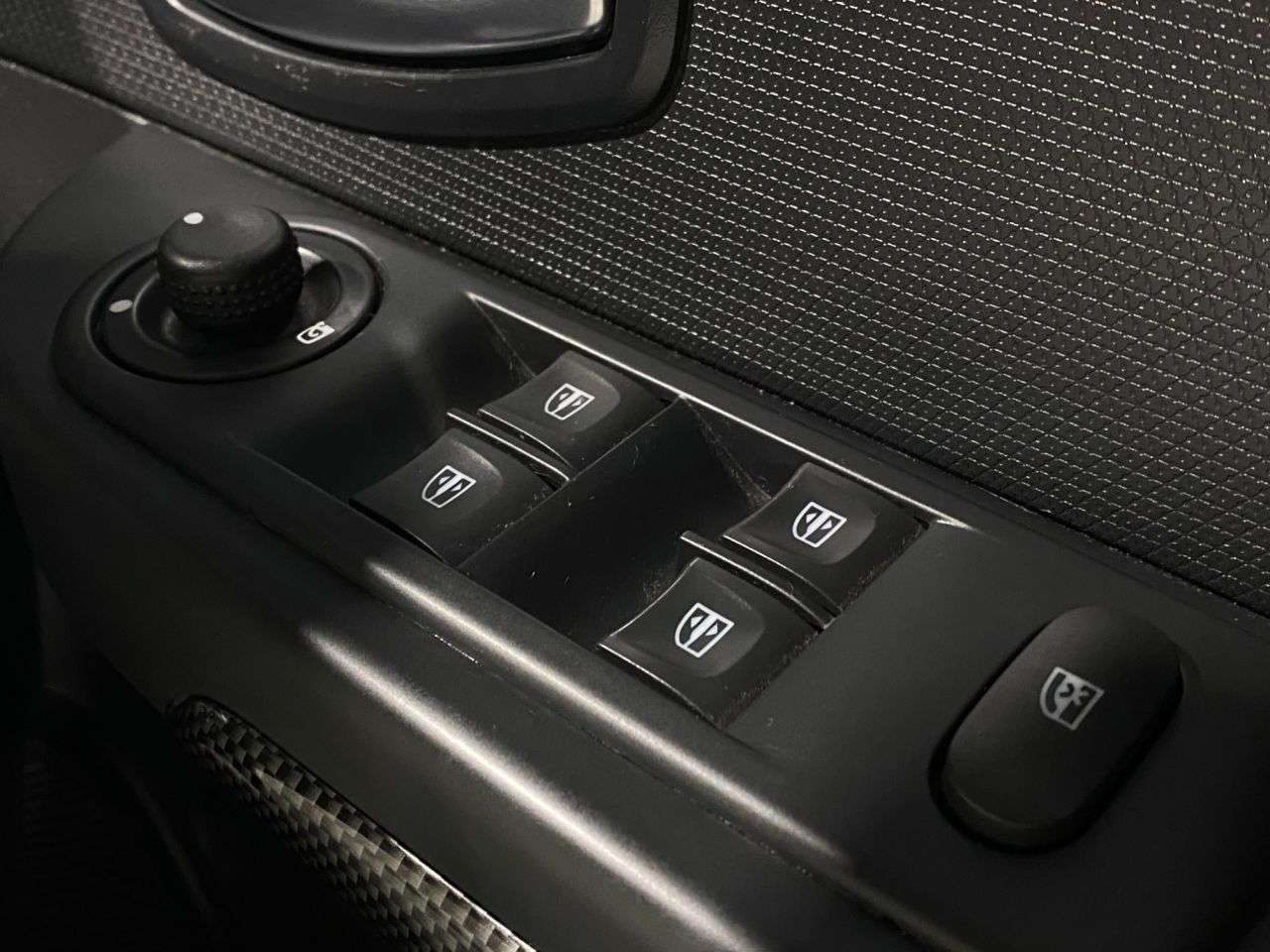 2015 RENAULT CLIO 2015 RENAULT CLIO