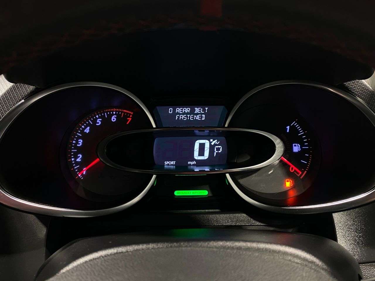 2015 RENAULT CLIO 2015 RENAULT CLIO