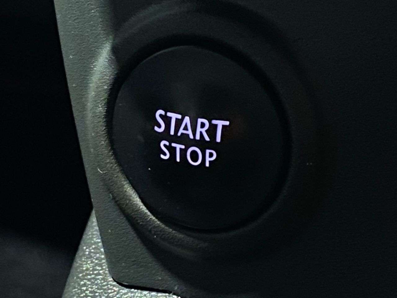 2015 RENAULT CLIO 2015 RENAULT CLIO