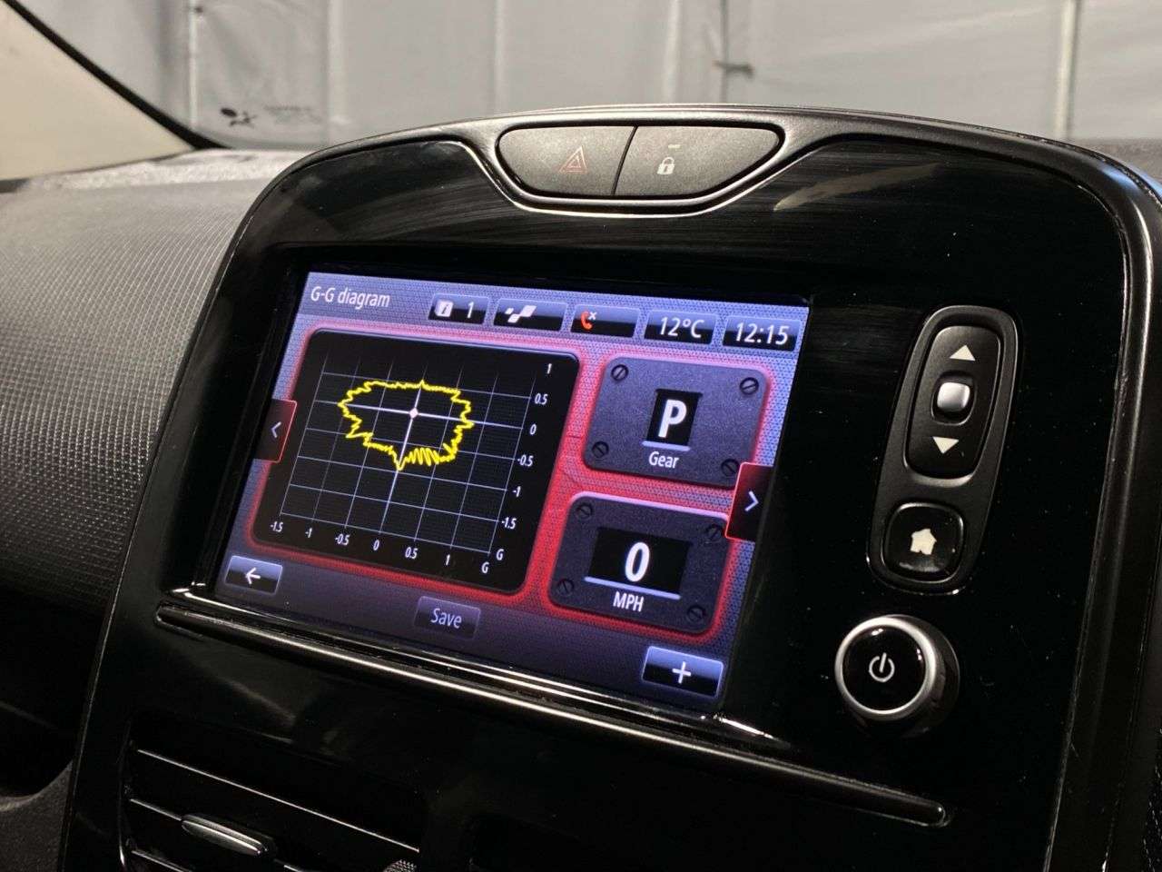 2015 RENAULT CLIO 2015 RENAULT CLIO