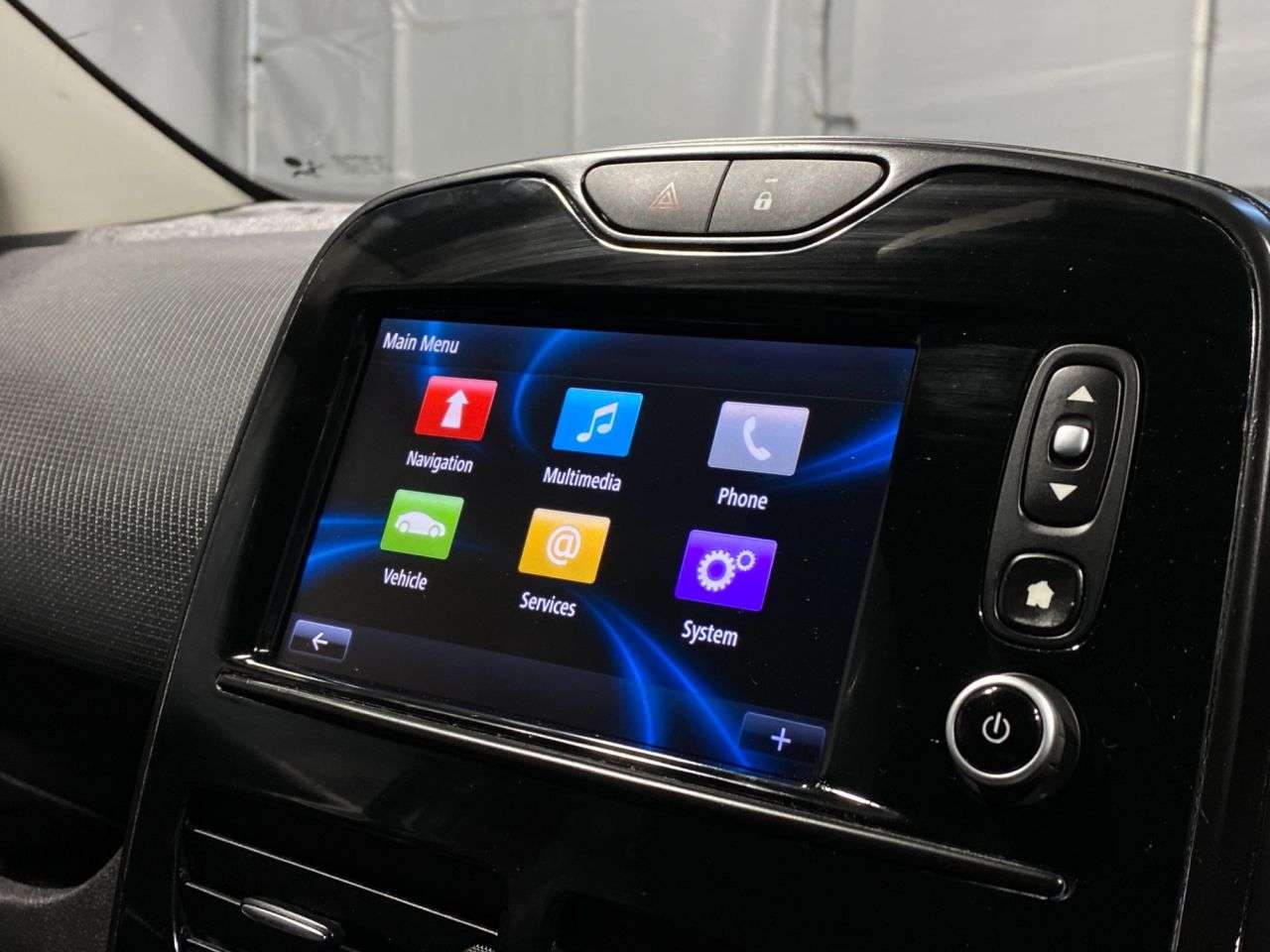 2015 RENAULT CLIO 2015 RENAULT CLIO