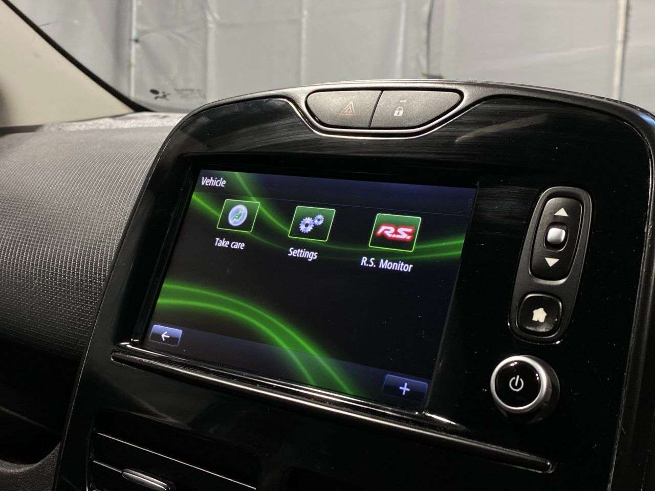 2015 RENAULT CLIO 2015 RENAULT CLIO