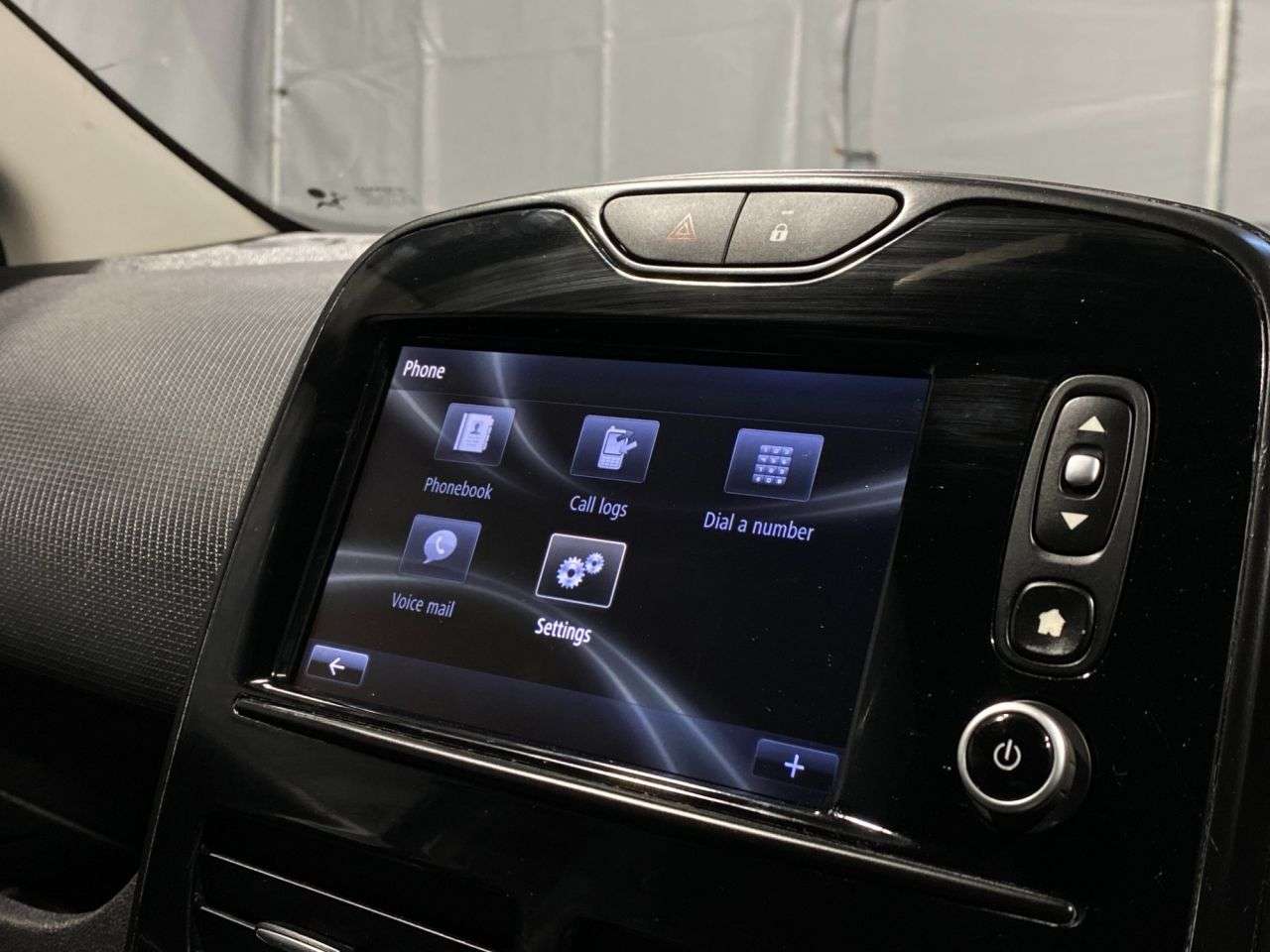 2015 RENAULT CLIO 2015 RENAULT CLIO