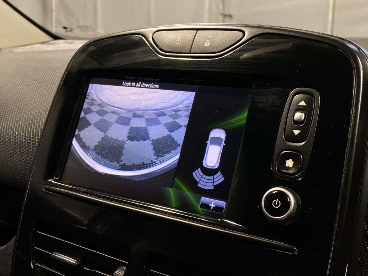 2015 RENAULT CLIO 2015 RENAULT CLIO