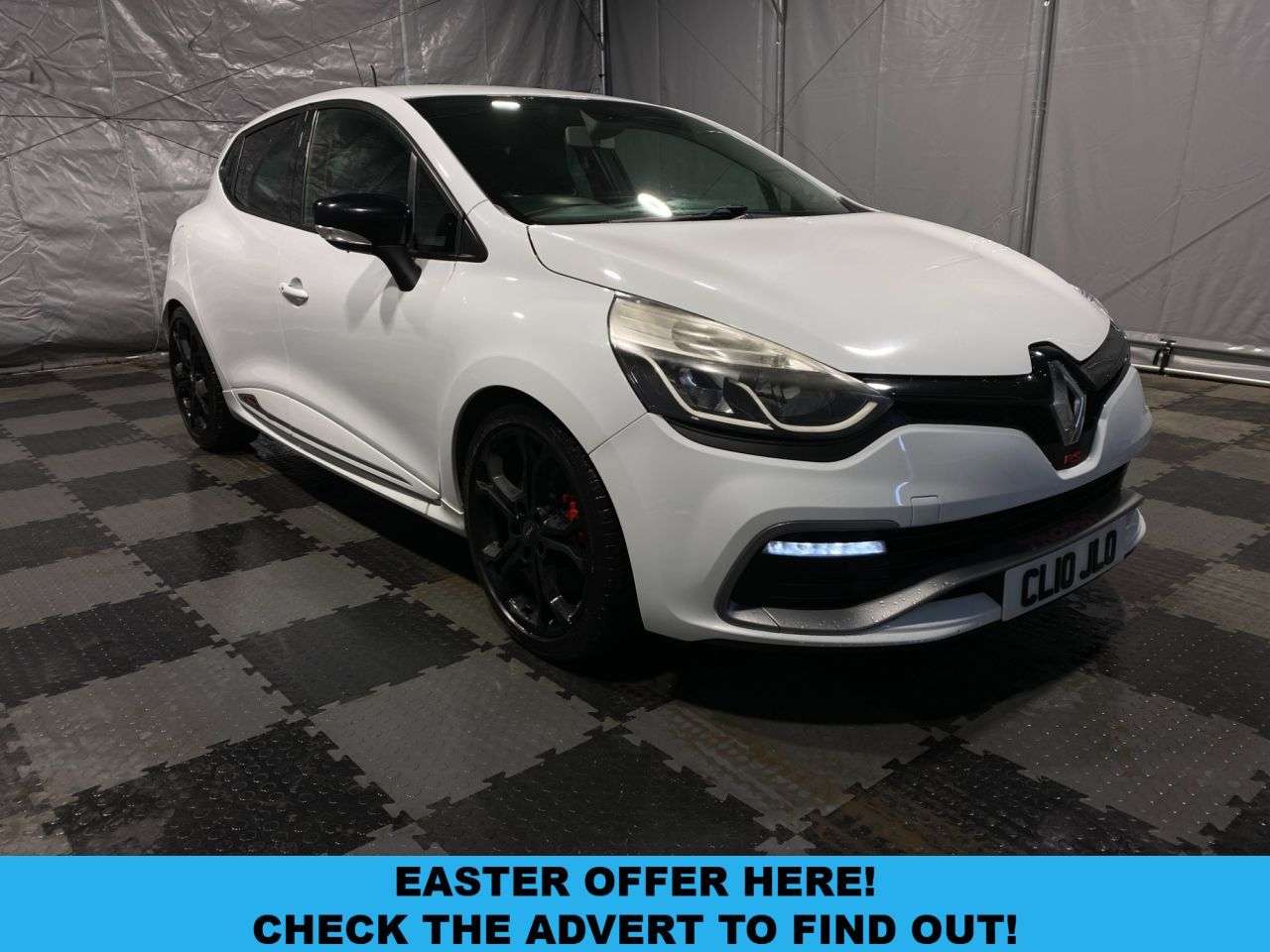 A 2015 RENAULT CLIO 1.6 TCe Renaultsport Nav Trophy Hatchback 5dr Petrol Auto Euro 6 (s/s) (220 A 2015 RENAULT CLIO 1.6 TCe Renaultsport Nav Trophy Hatchback 5dr Petrol Auto Euro 6 (s/s) (220