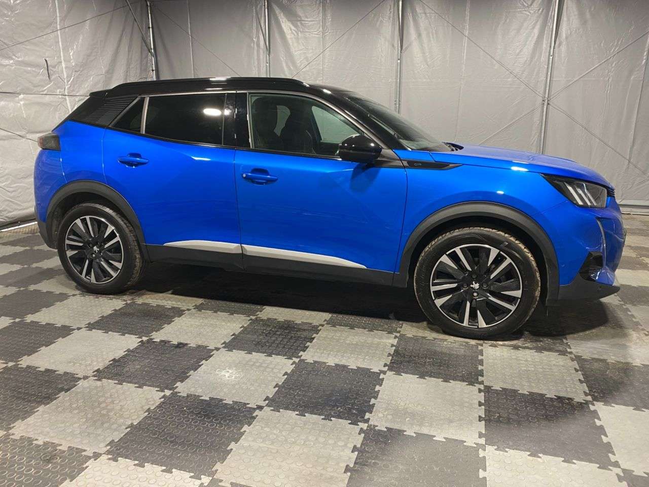 2020 PEUGEOT E-2008 2020 PEUGEOT E-2008