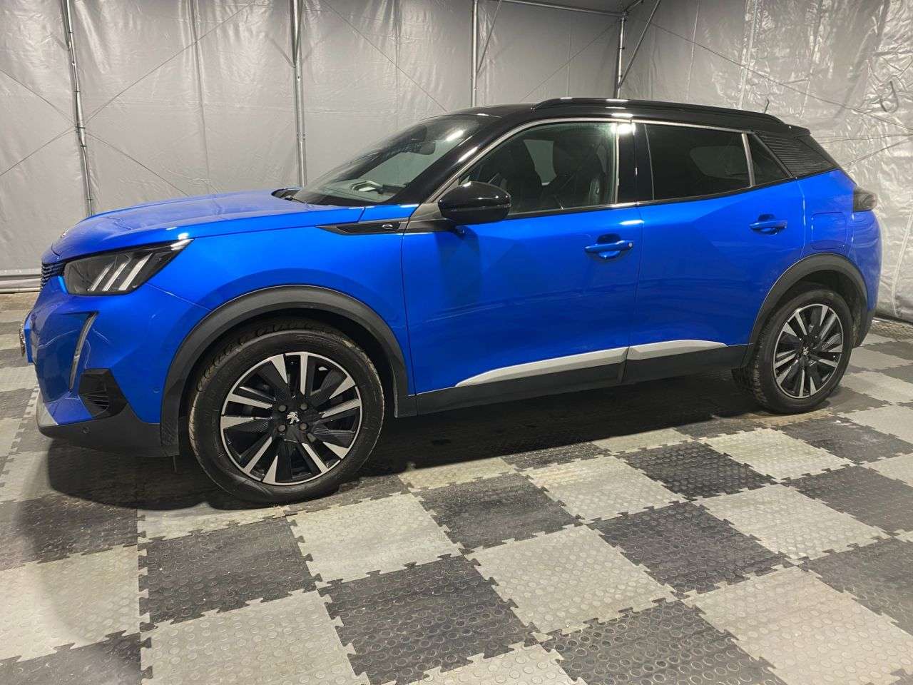 2020 PEUGEOT E-2008 2020 PEUGEOT E-2008