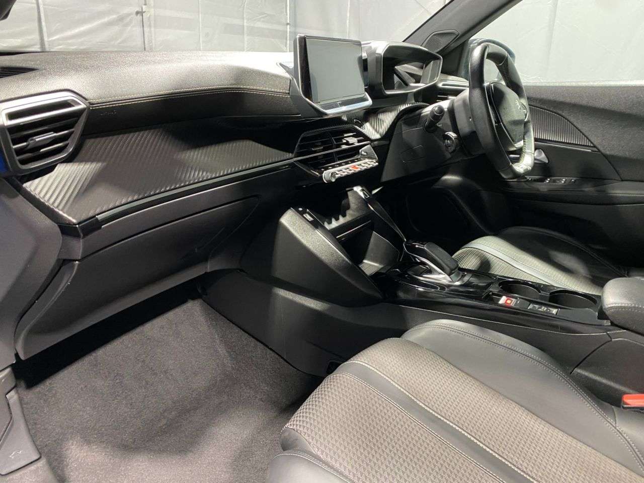 2020 PEUGEOT E-2008 2020 PEUGEOT E-2008