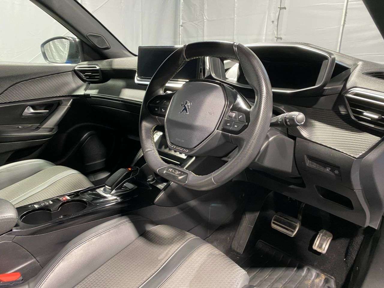 2020 PEUGEOT E-2008 2020 PEUGEOT E-2008