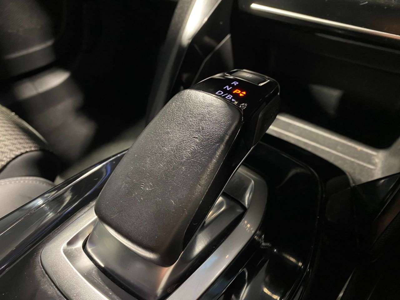 2020 PEUGEOT E-2008 2020 PEUGEOT E-2008