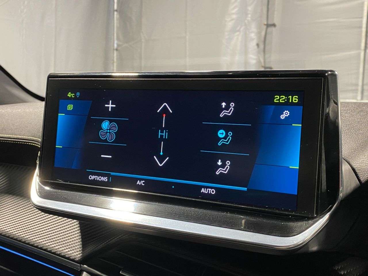 2020 PEUGEOT E-2008 2020 PEUGEOT E-2008