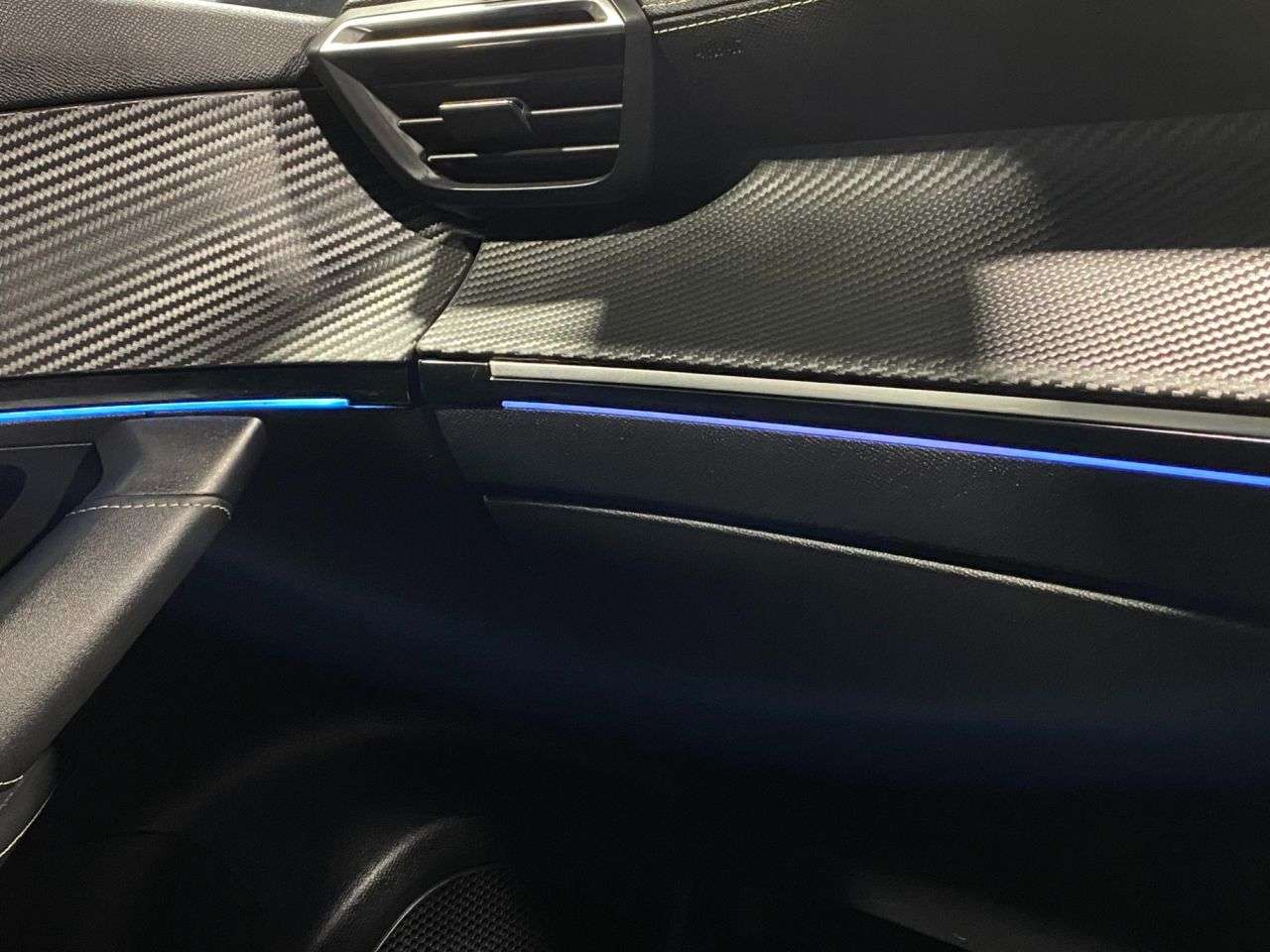 2020 PEUGEOT E-2008 2020 PEUGEOT E-2008