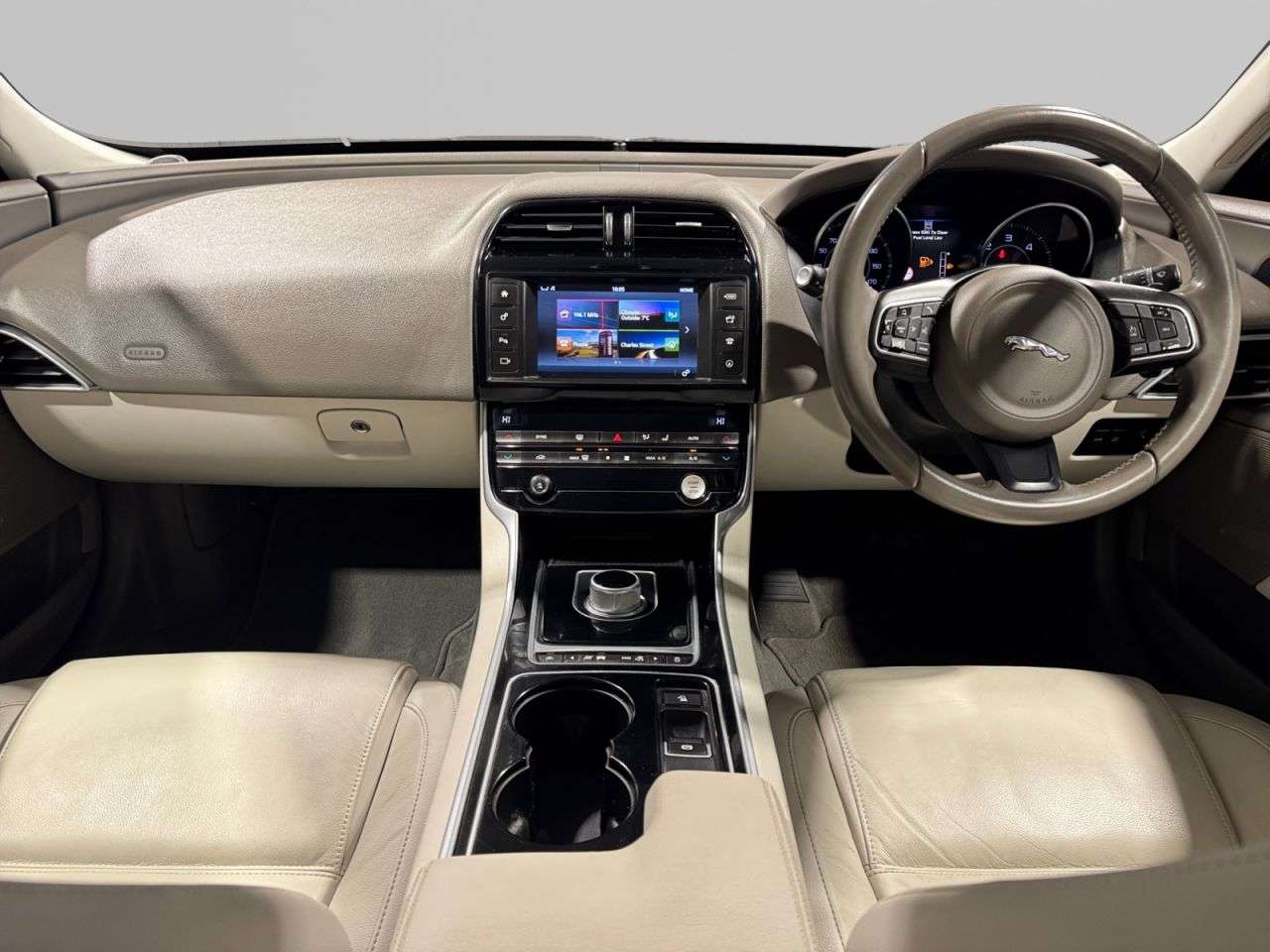 2015 JAGUAR XE 2015 JAGUAR XE