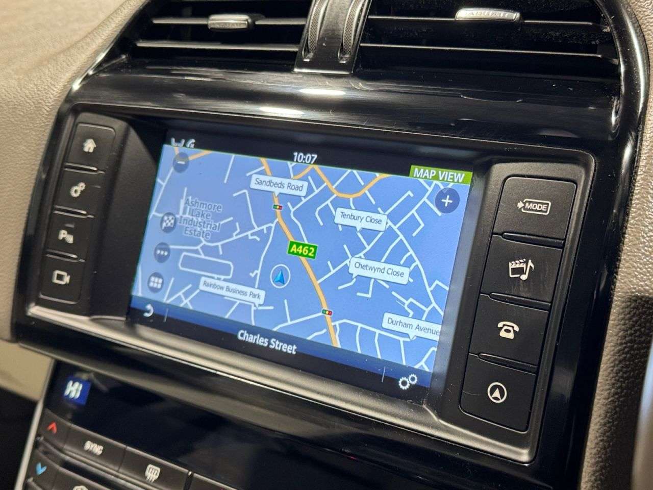 2015 JAGUAR XE 2015 JAGUAR XE