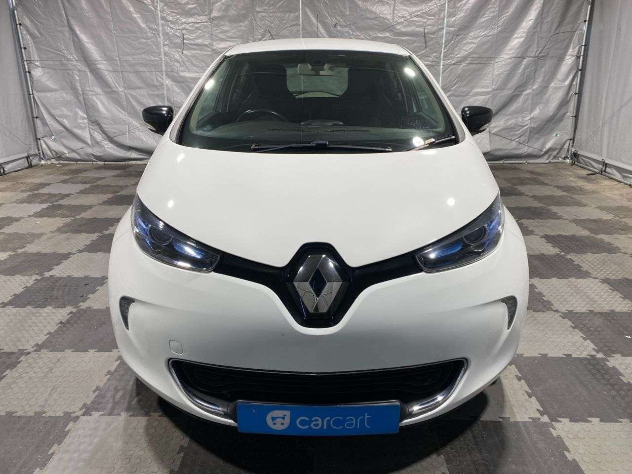 A 2018 RENAULT ZOE R90 41kWh Dynamique Nav Hatchback 5dr Electric Auto (Battery Lease) (92 bhp A 2018 RENAULT ZOE R90 41kWh Dynamique Nav Hatchback 5dr Electric Auto (Battery Lease) (92 bhp