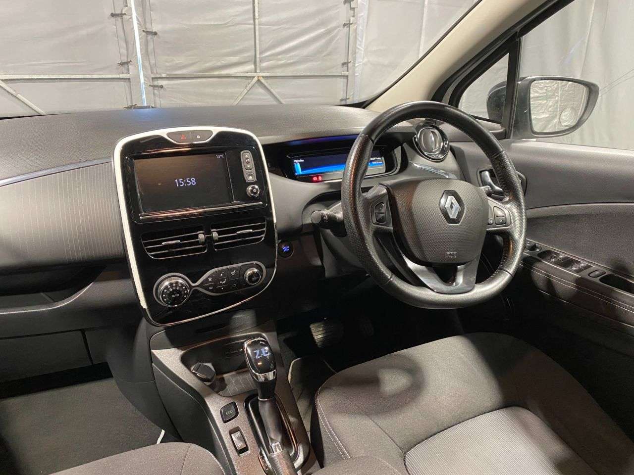 2018 RENAULT ZOE 2018 RENAULT ZOE