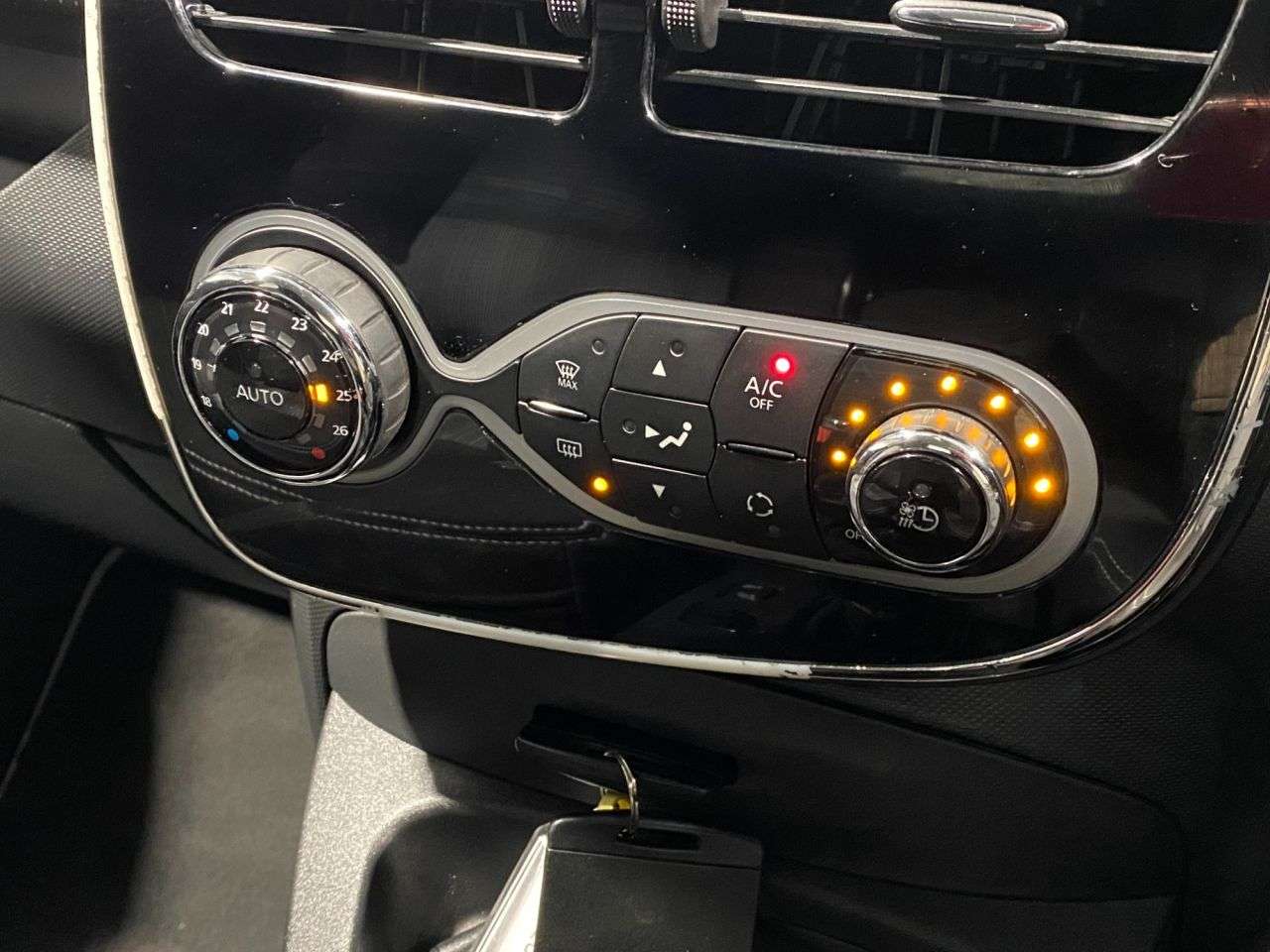 2018 RENAULT ZOE 2018 RENAULT ZOE