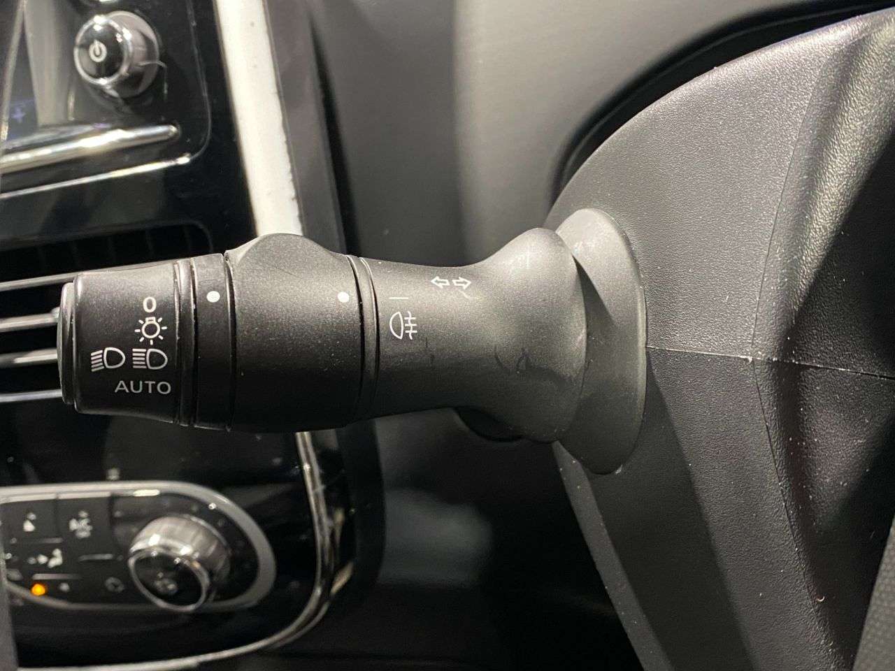 2018 RENAULT ZOE 2018 RENAULT ZOE