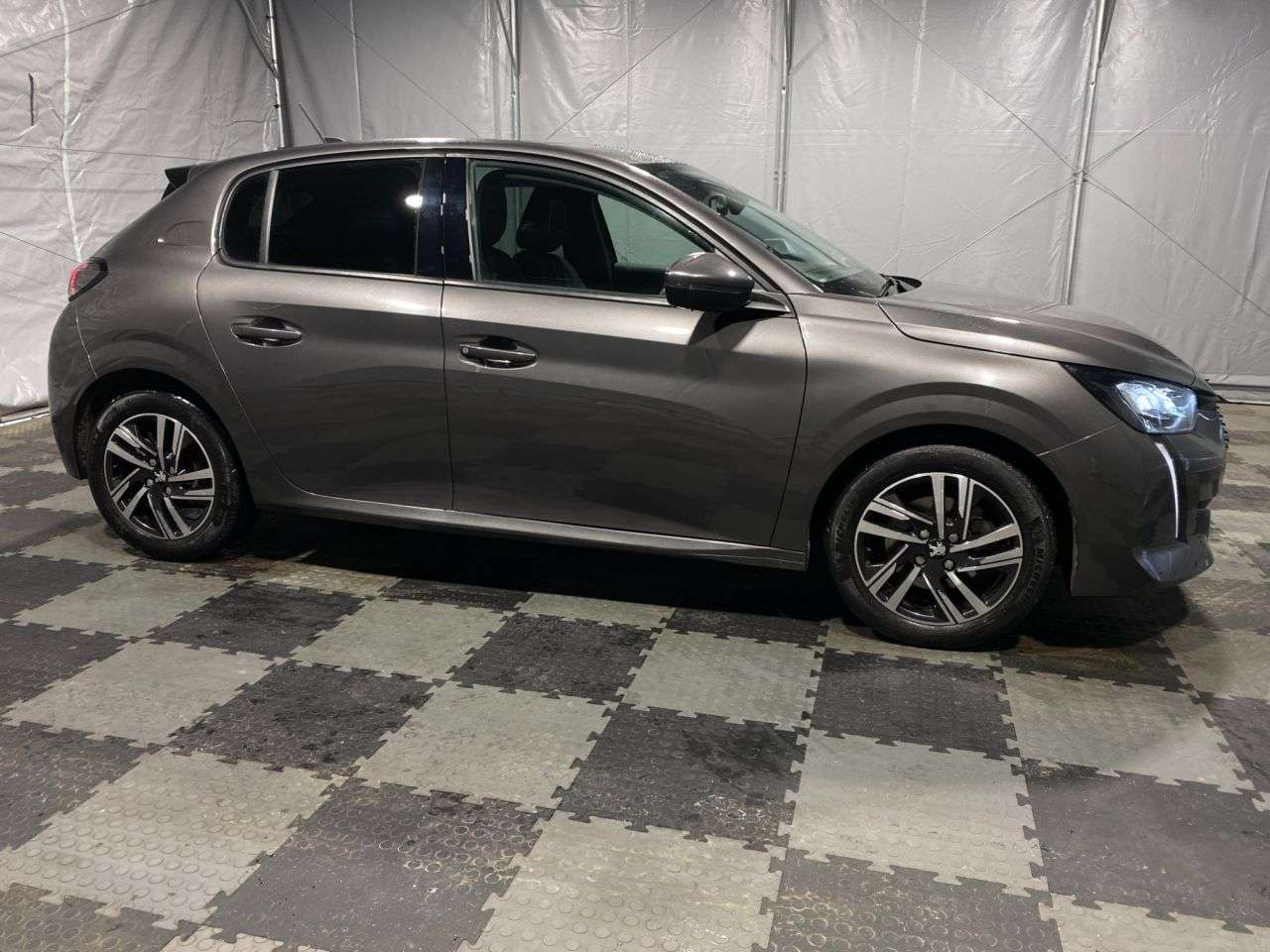 2021 PEUGEOT 208 2021 PEUGEOT 208