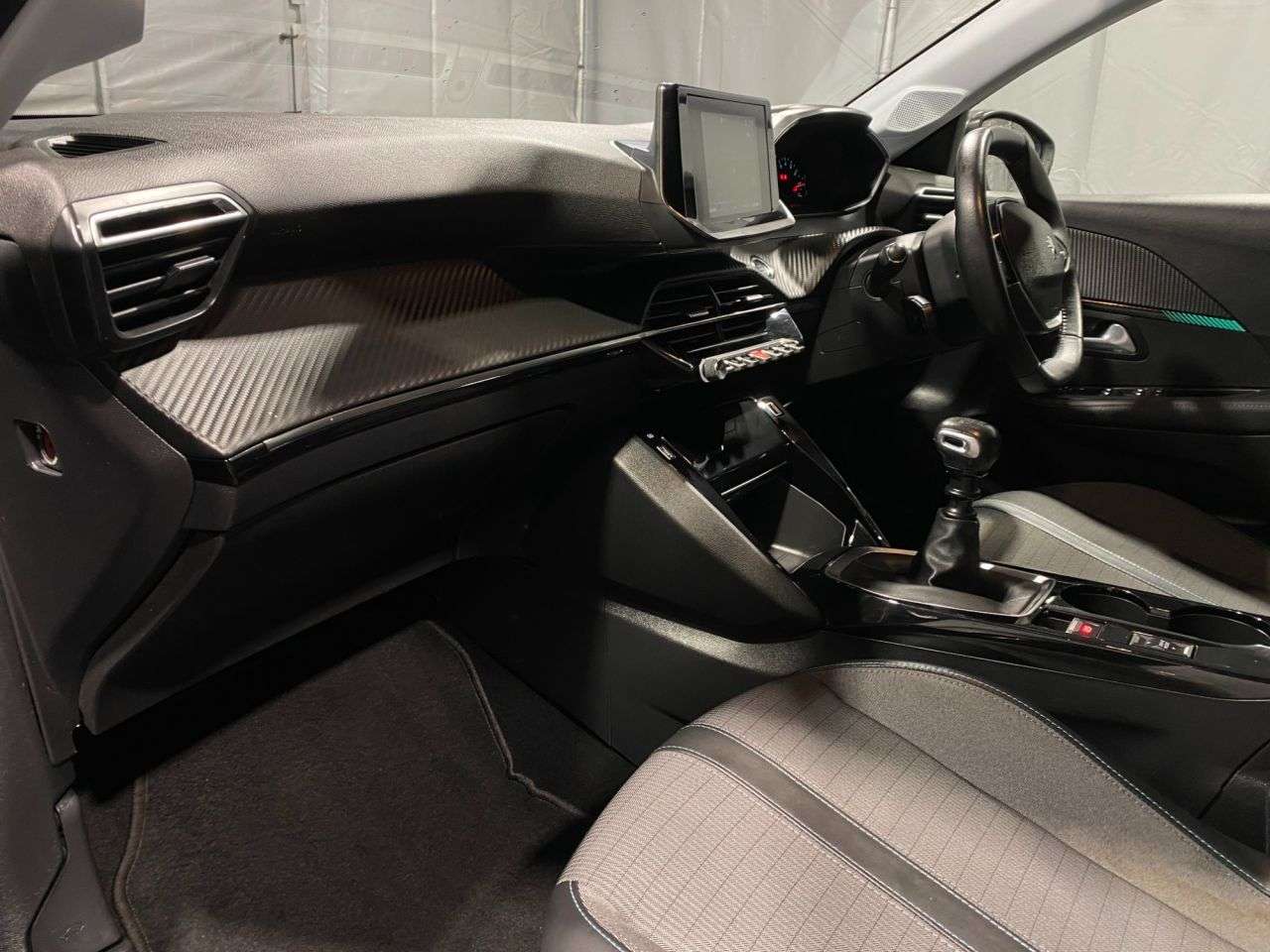 2021 PEUGEOT 208 2021 PEUGEOT 208