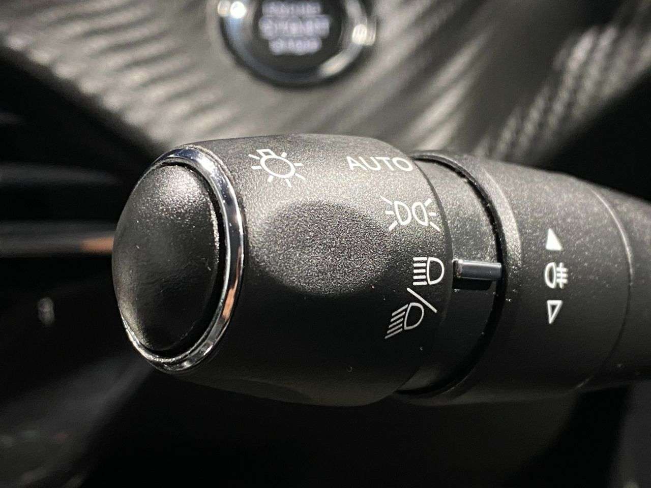 2021 PEUGEOT 208 2021 PEUGEOT 208