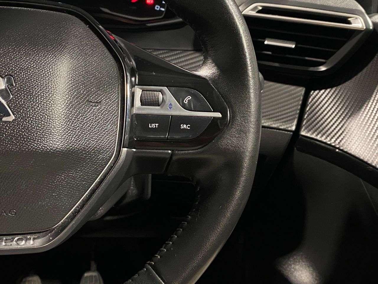 2021 PEUGEOT 208 2021 PEUGEOT 208