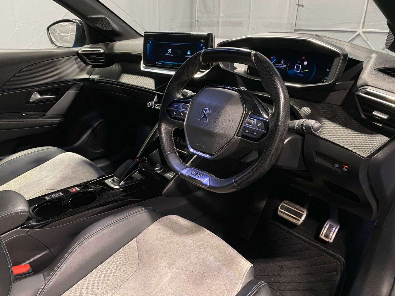 2020 PEUGEOT E-208 2020 PEUGEOT E-208