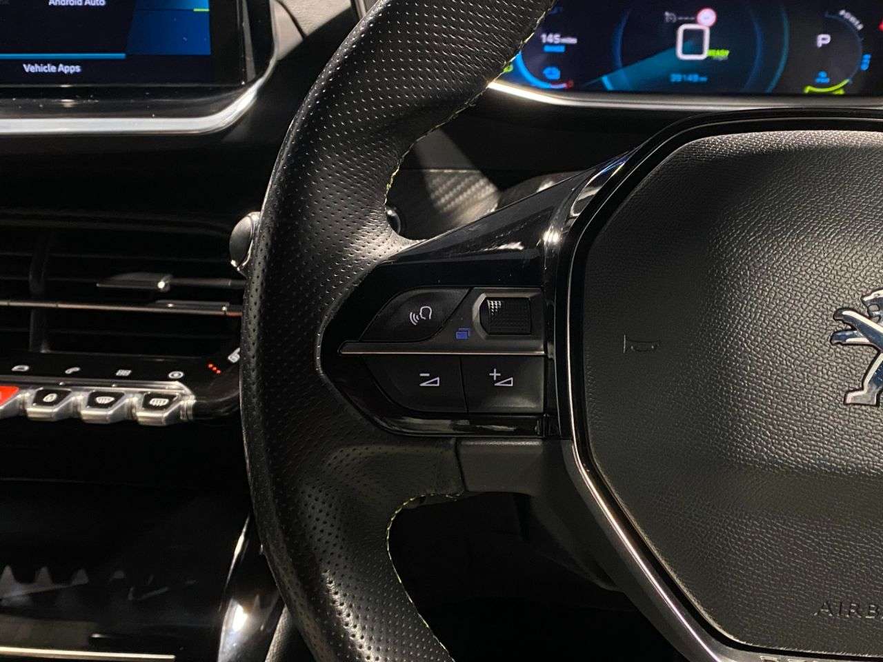 2020 PEUGEOT E-208 2020 PEUGEOT E-208