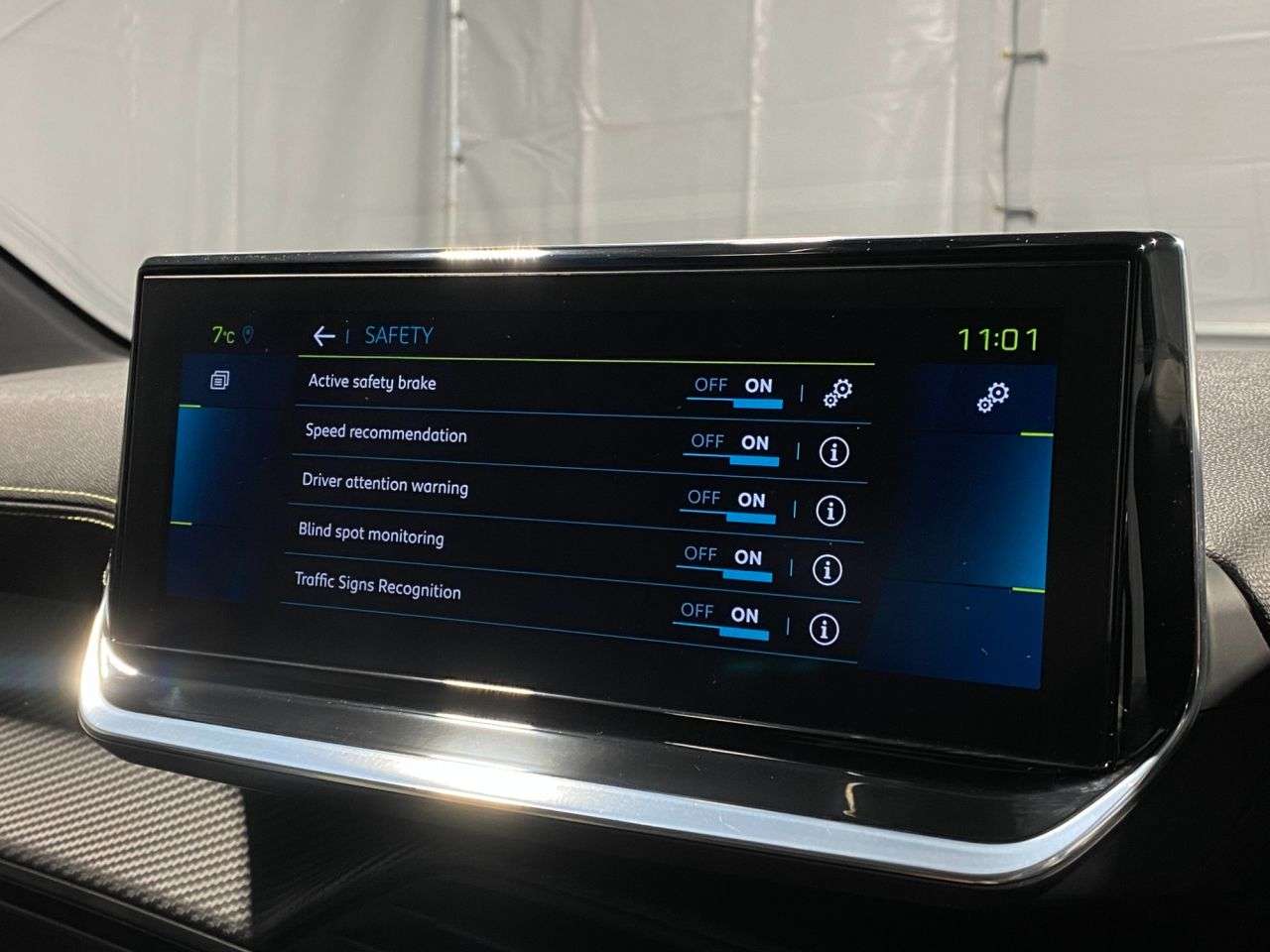 2020 PEUGEOT E-208 2020 PEUGEOT E-208