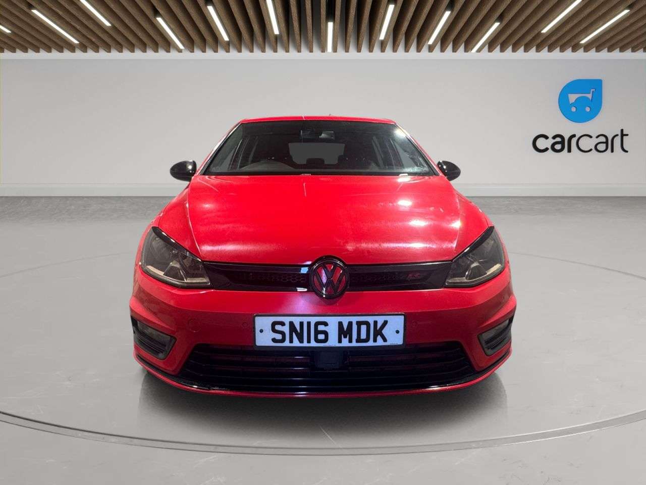 A 2016 VOLKSWAGEN GOLF 2.0 TDI BlueMotion Tech R-Line Hatchback 5dr Diesel Manual Euro 6 (s/s) (15 A 2016 VOLKSWAGEN GOLF 2.0 TDI BlueMotion Tech R-Line Hatchback 5dr Diesel Manual Euro 6 (s/s) (15