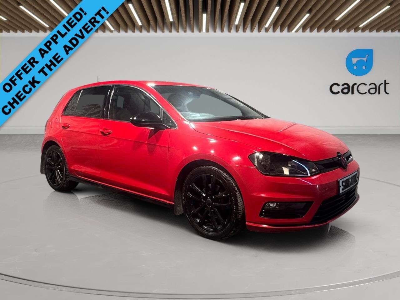 A 2016 VOLKSWAGEN GOLF 2.0 TDI BlueMotion Tech R-Line Hatchback 5dr Diesel Manual Euro 6 (s/s) (15 A 2016 VOLKSWAGEN GOLF 2.0 TDI BlueMotion Tech R-Line Hatchback 5dr Diesel Manual Euro 6 (s/s) (15
