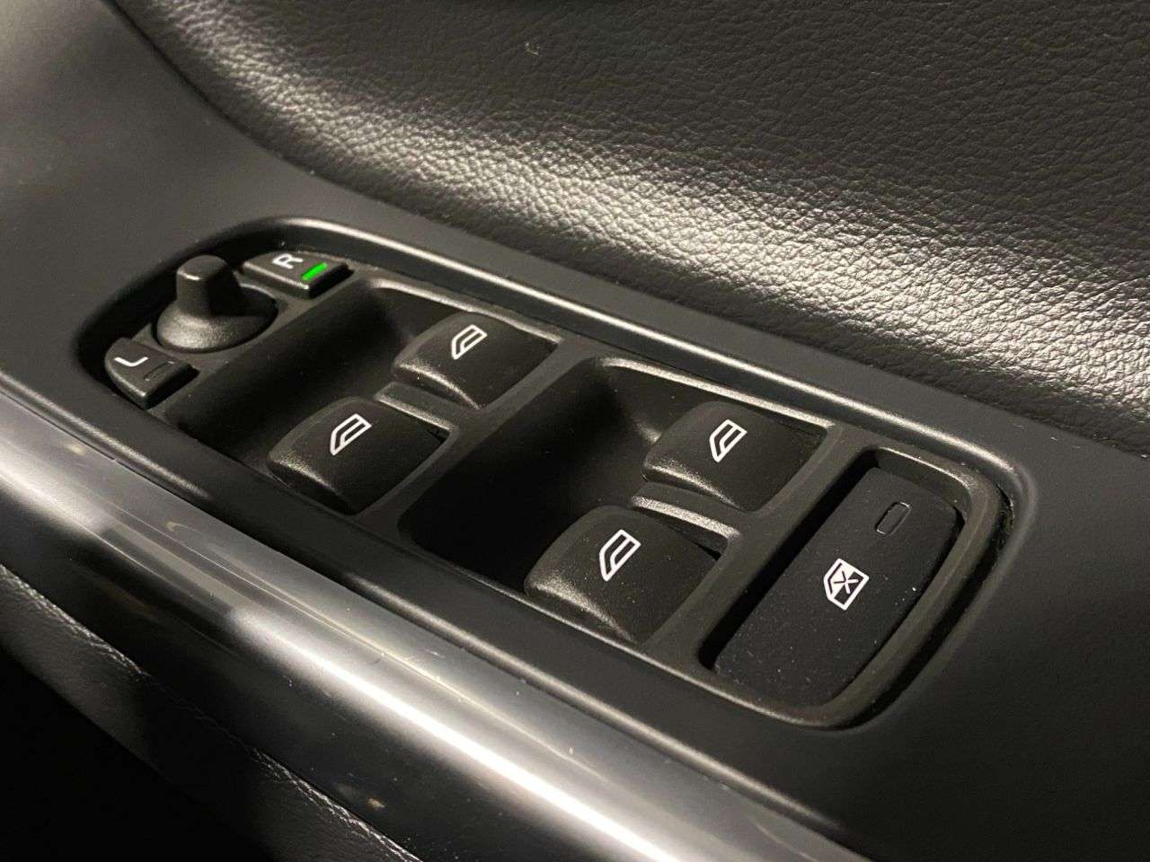 2016 VOLVO V60 2016 VOLVO V60