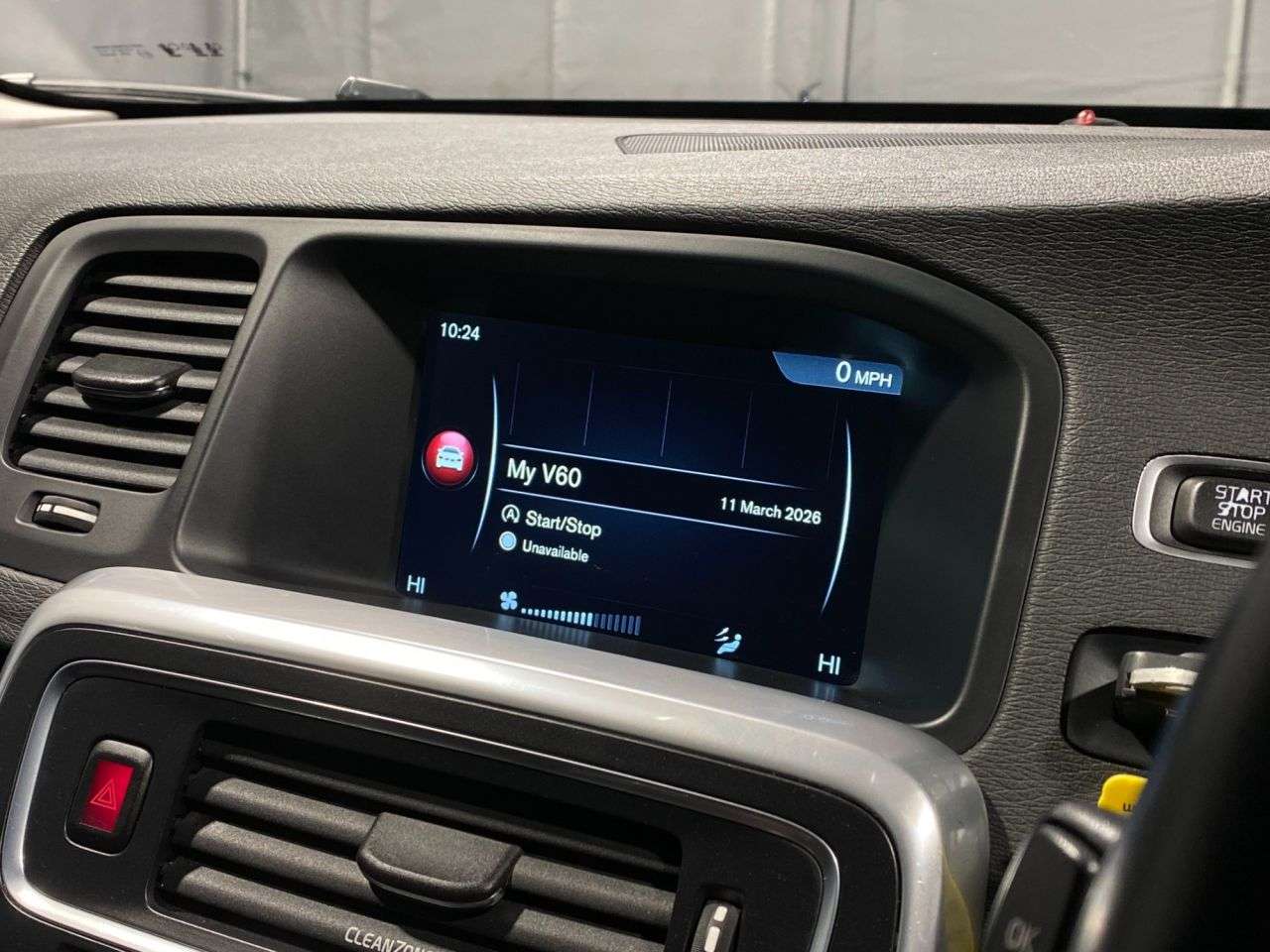 2016 VOLVO V60 2016 VOLVO V60