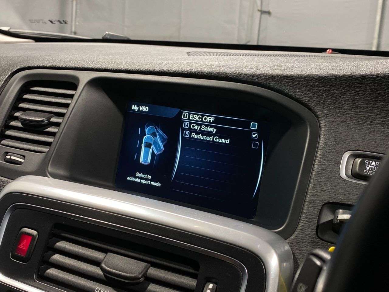 2016 VOLVO V60 2016 VOLVO V60