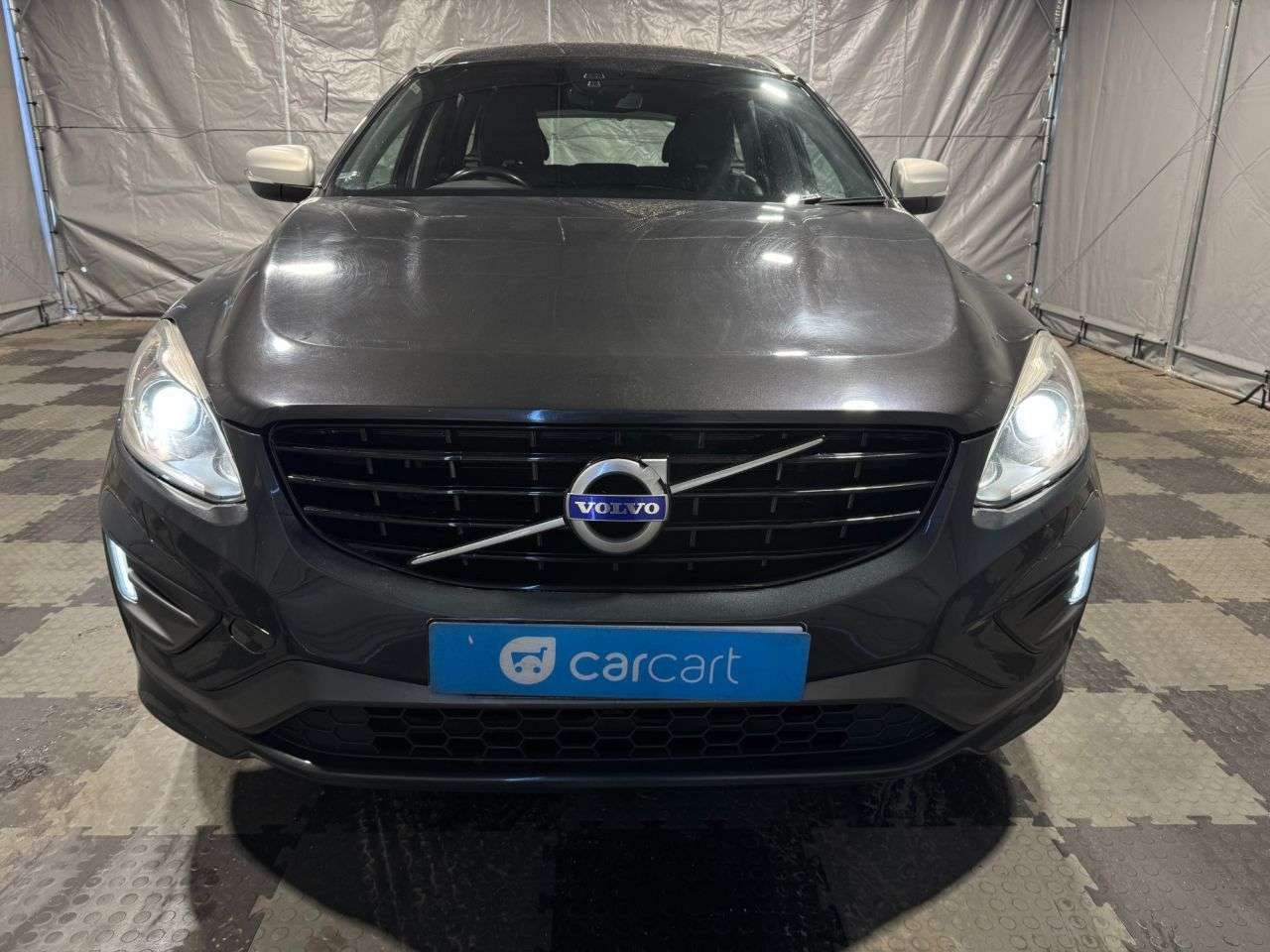 A 2016 VOLVO XC60 2.4 D4 R-Design Lux Nav SUV 5dr Diesel Manual AWD Euro 6 (s/s) (190 ps) (Ra A 2016 VOLVO XC60 2.4 D4 R-Design Lux Nav SUV 5dr Diesel Manual AWD Euro 6 (s/s) (190 ps) (Ra