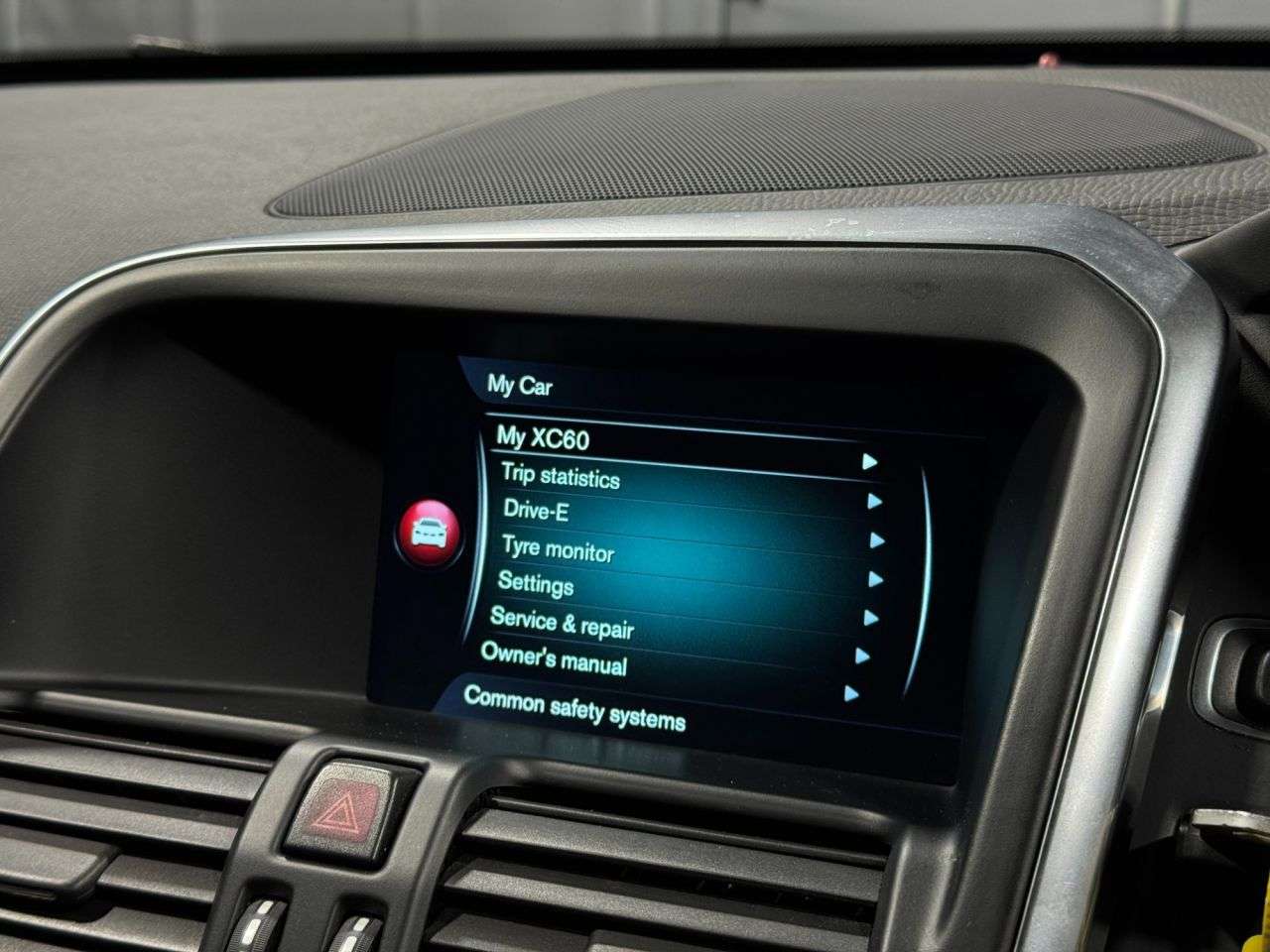 2016 VOLVO XC60 2016 VOLVO XC60