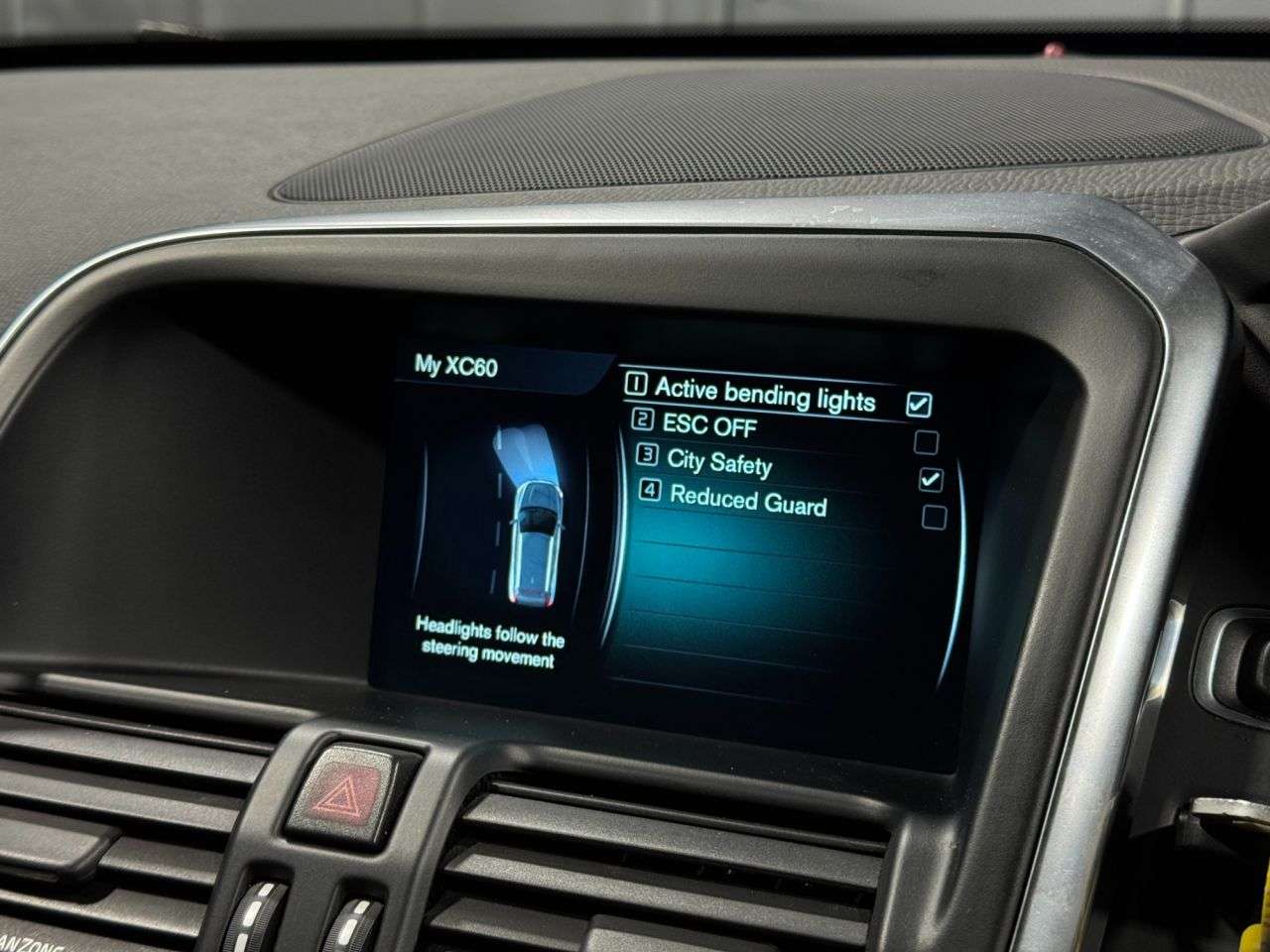 2016 VOLVO XC60 2016 VOLVO XC60